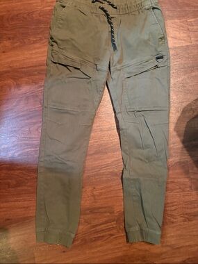 Casual Men's Olive Cargo Jogger Pants with Drawstring Waist